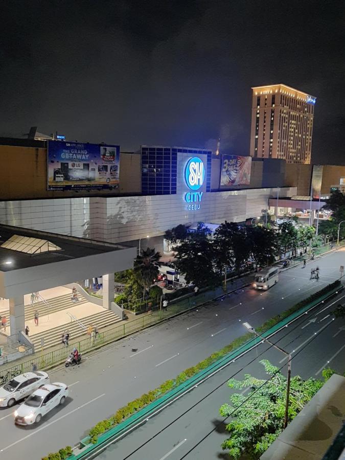 1809 Sunvida Tower Condo Across Sm City Cebu Exterior foto